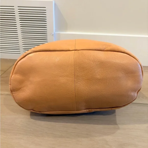 American Leather Co Carrie Caramel Brown Leather Hobo Bermuda Vintage Bag - Picture 6 of 13
